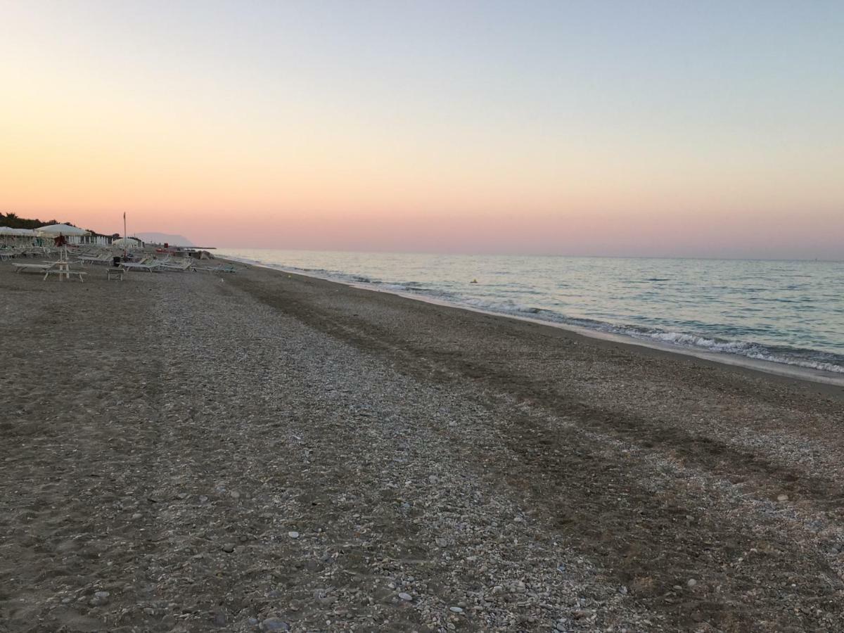 Residenza Domo Leilighet Porto SantʼElpidio Eksteriør bilde