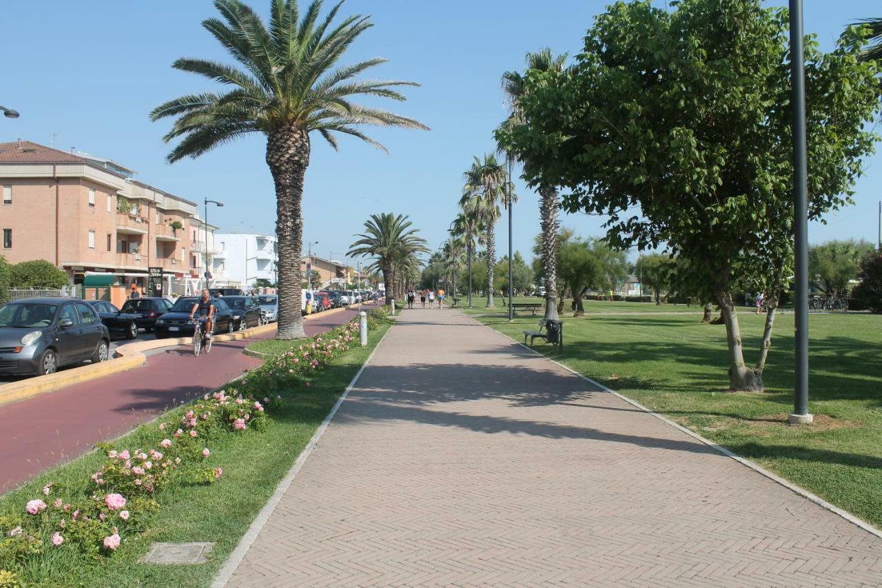 Residenza Domo Leilighet Porto SantʼElpidio Eksteriør bilde